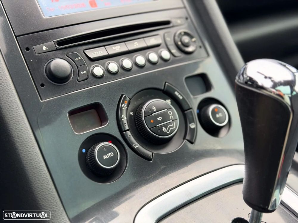 Peugeot 5008 1.6 E-HDi Active 2-Tronic - 23