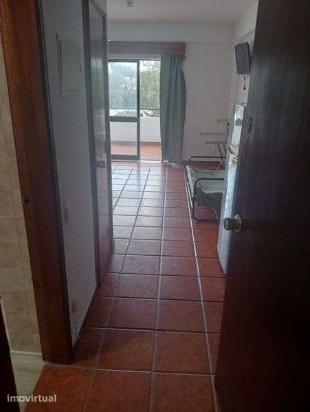 To em Vilamoura com jardim e piscina - Grande imagem: 2/8