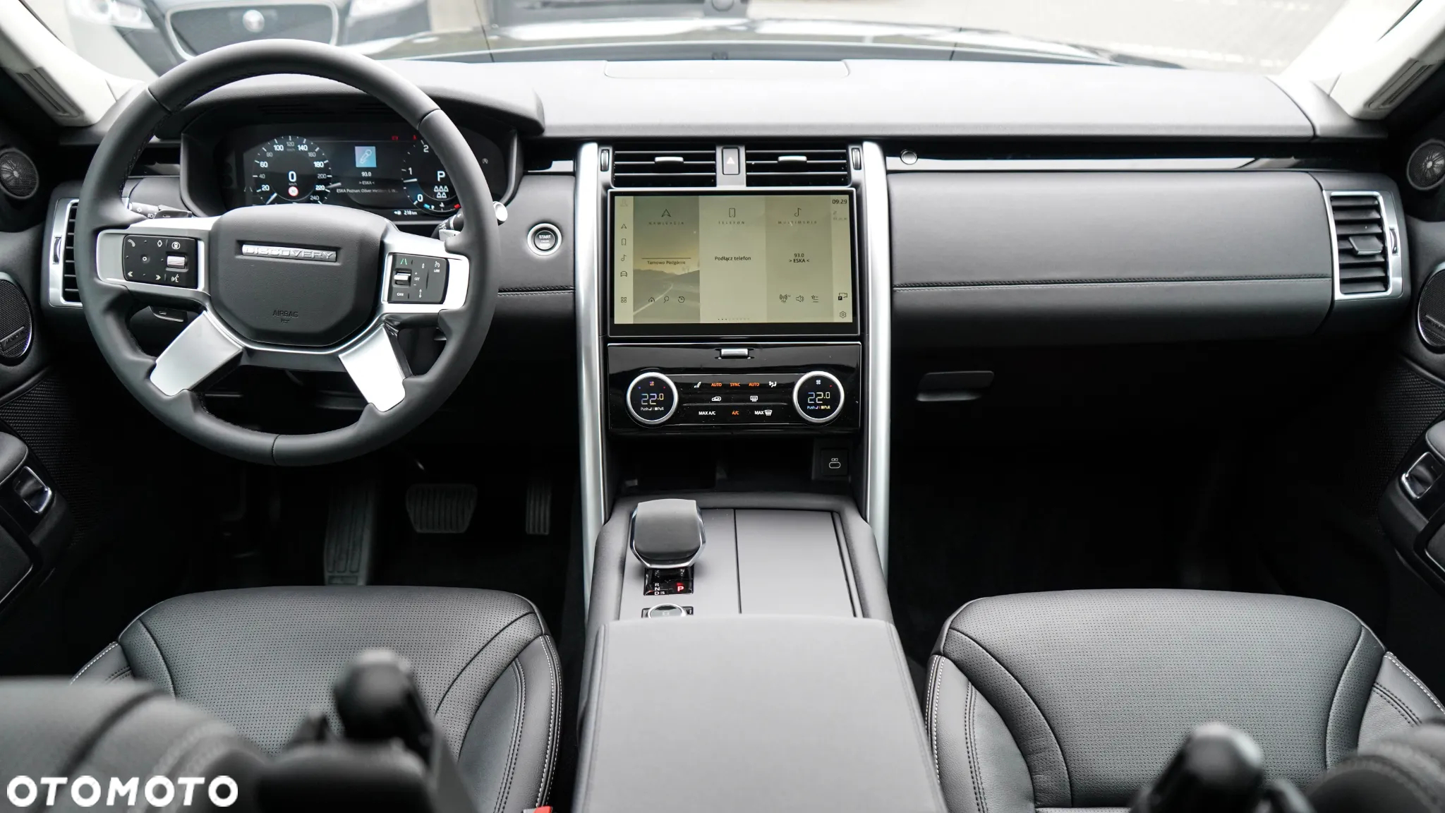Land Rover Discovery D250 S - 23