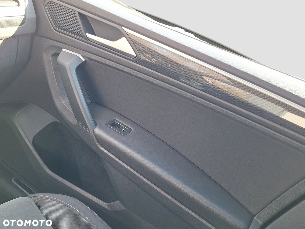 Volkswagen Tiguan 1.5 TSI EVO Elegance DSG - 19