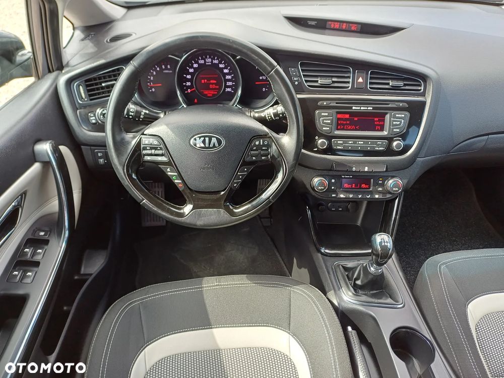 Kia Ceed 1.6 CRDi L - 11