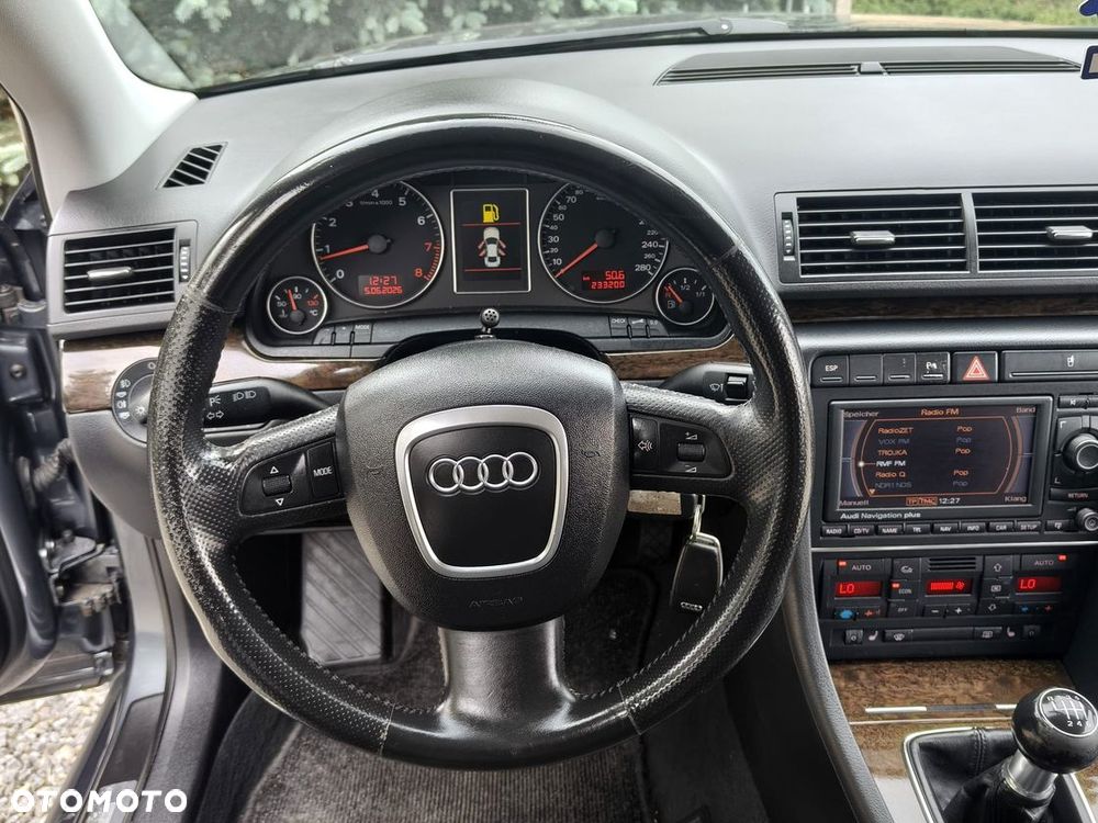 Audi A4 Avant 2.0 T FSI - 22
