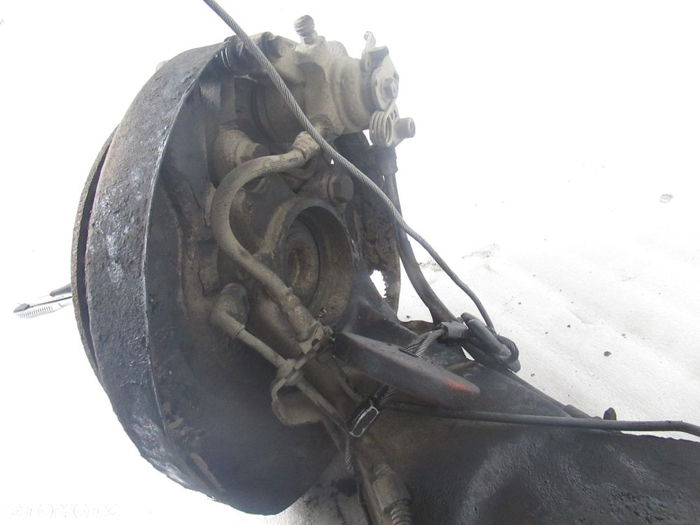 PIASTA TYLNA PRAWA VW TRANSPORTER T5 1.9 TDI 7H0501414D - 6