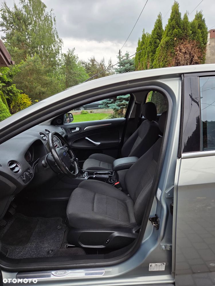 Ford Mondeo 2.0 Titanium - 19