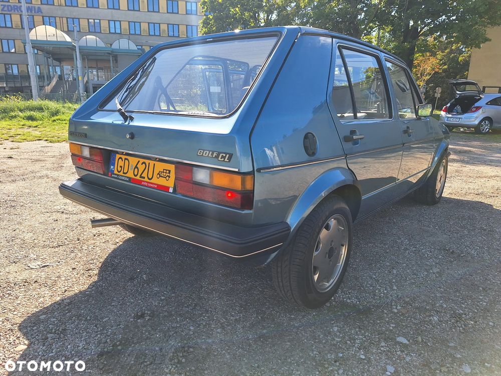 Volkswagen Golf - 4