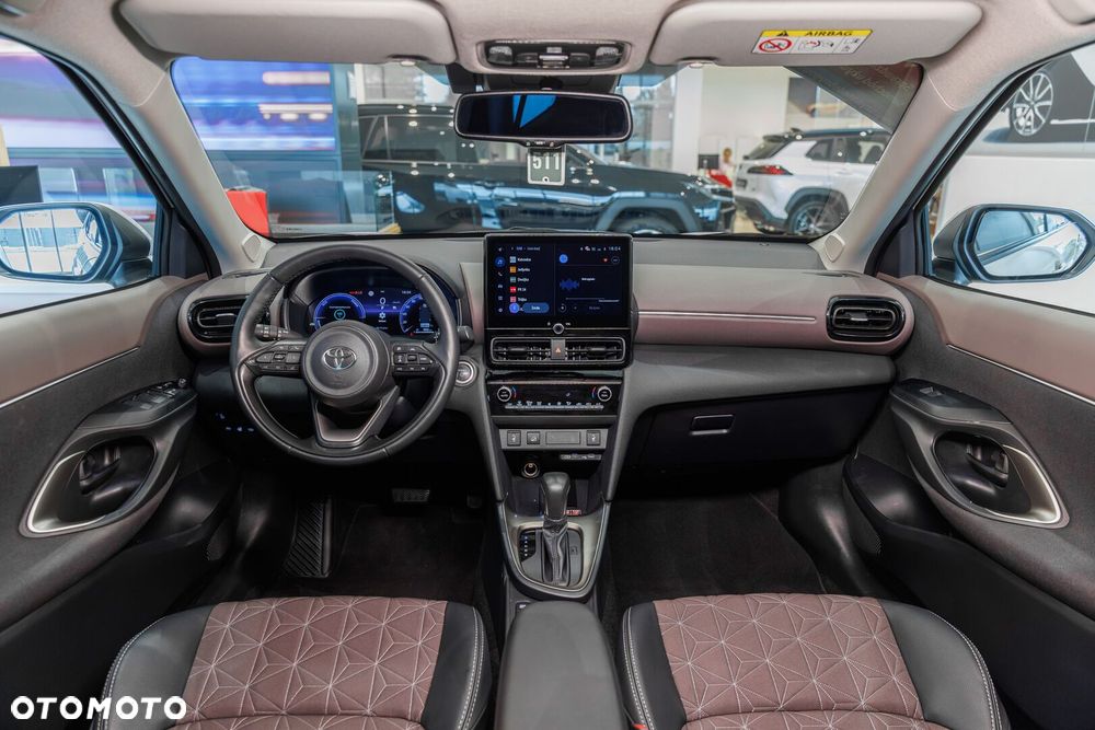 Toyota Yaris Cross Hybrid 1.5 Executive AWD - 8