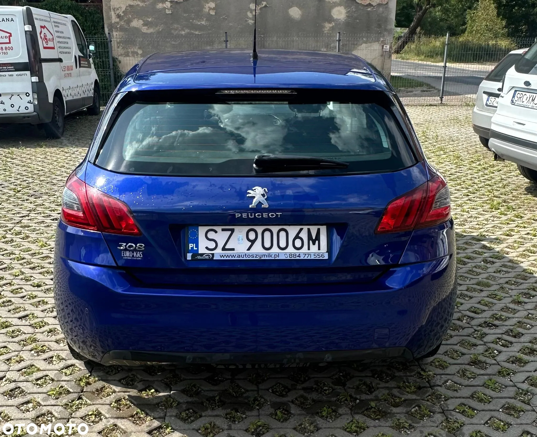 Peugeot 308 - 8