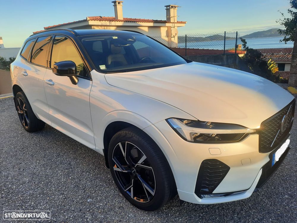 Volvo XC 60 2.0 B5 R-Design AWD - 2