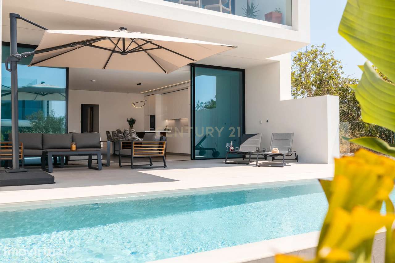 Exclusivo Apartamento com 2 quartos | Piscina Privativa | Quinta Doura - Grande imagem: 2/41