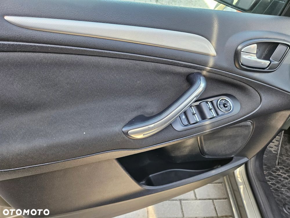 Ford Galaxy 2.0 TDCi Gold X - 25