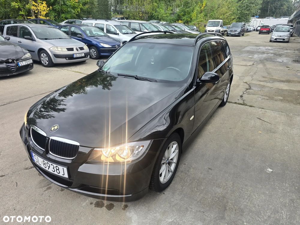 BMW Seria 3 318d - 2