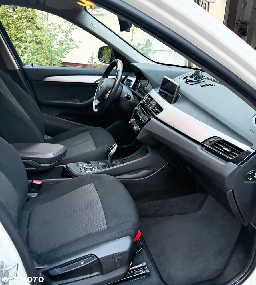 BMW X1 - 10