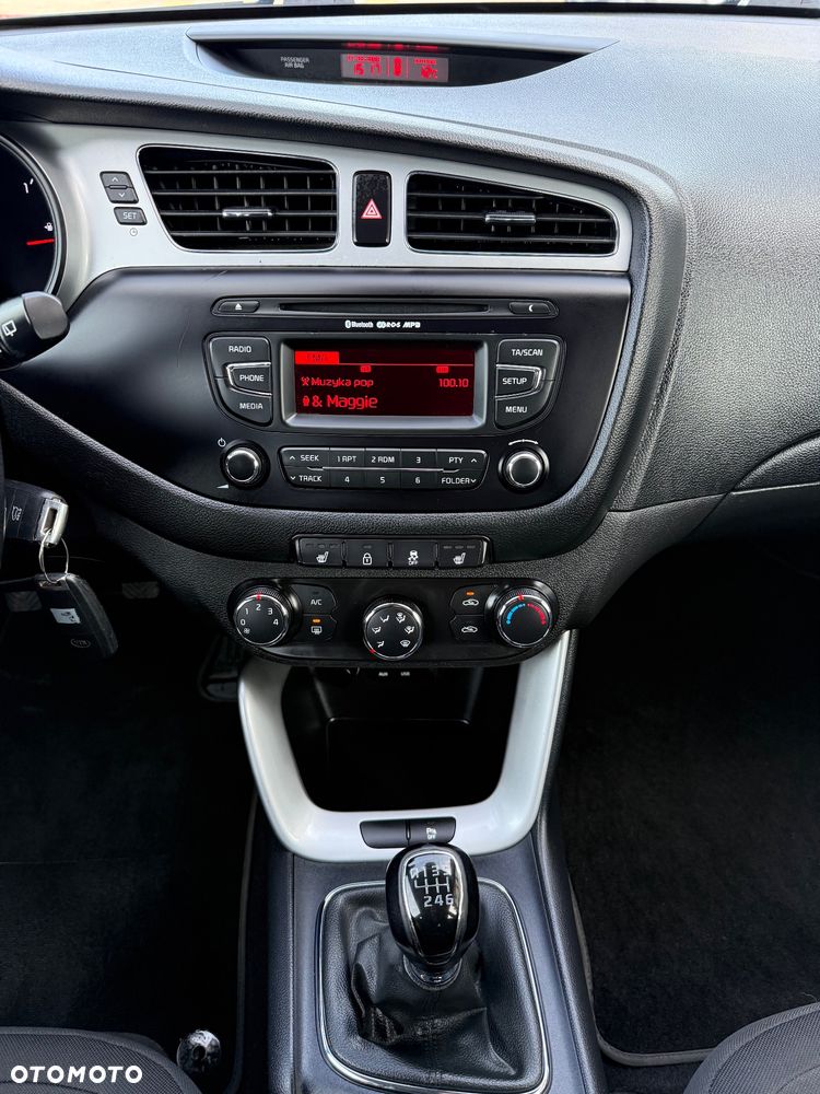 Kia ProCeed 1.6 GDI Vision - 24