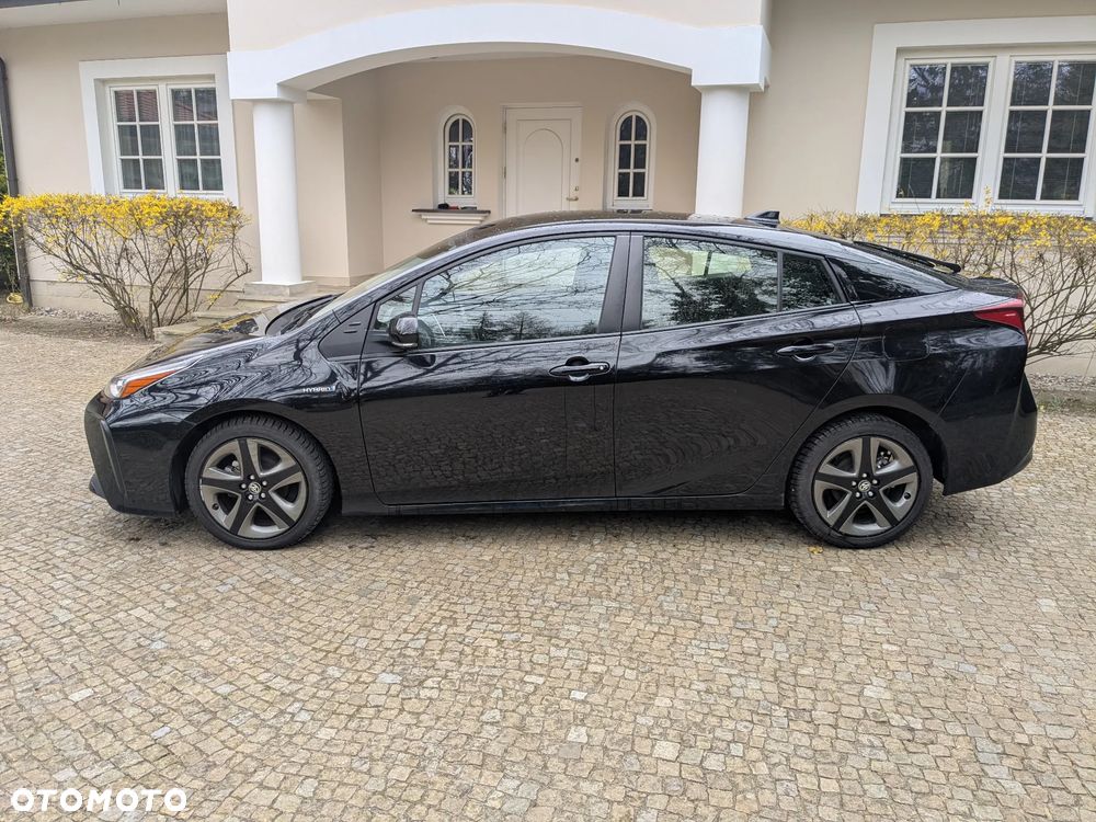 Toyota Prius Hybrid Executive - 4