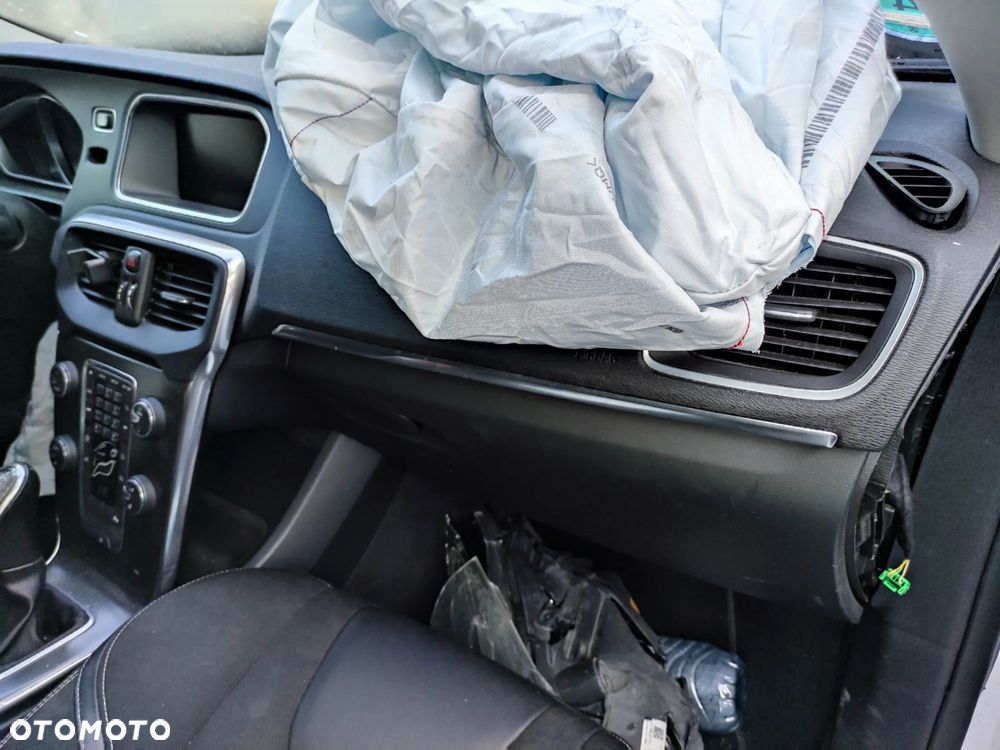 Volvo V40 D3 Kinetic - 3