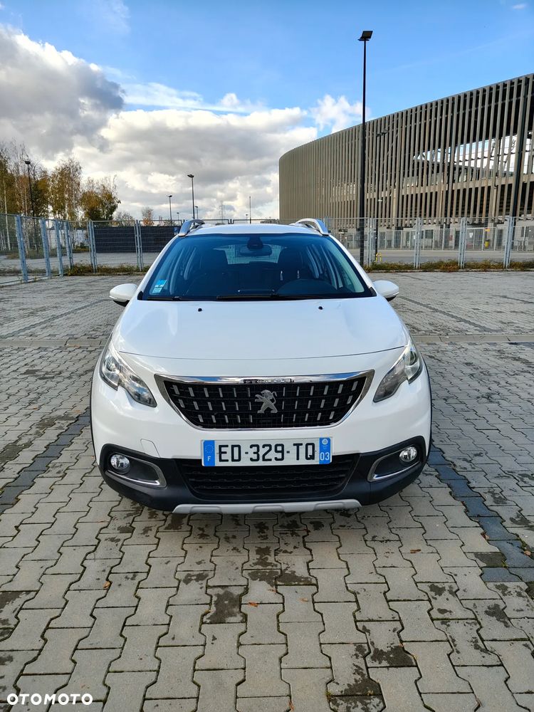 Peugeot 2008 1.2 Pure Tech Allure S&S - 7