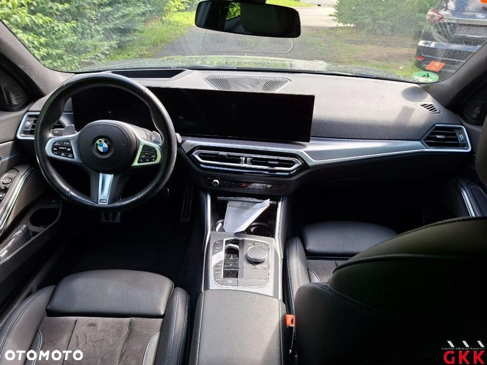 BMW Seria 3 330i M Sport - 2