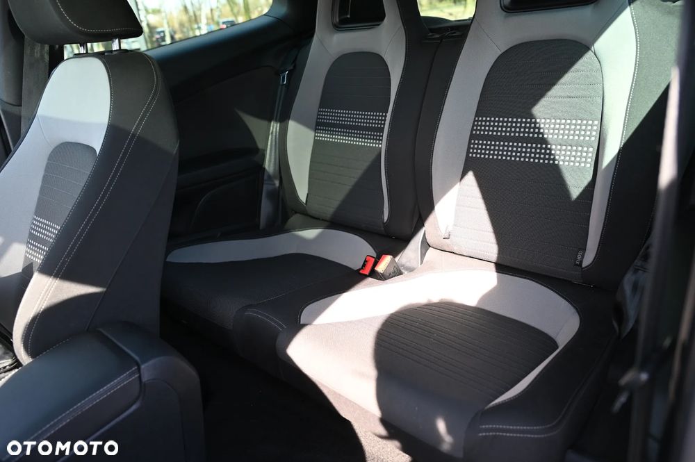 Volkswagen Scirocco - 14