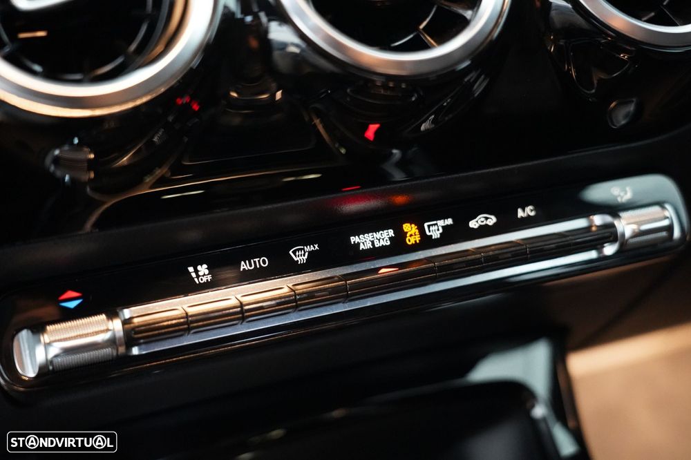 Mercedes-Benz A 160 AMG Line - 15