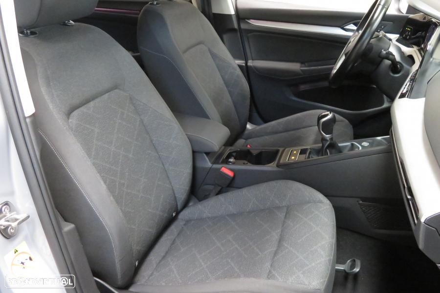 VW Golf Variant 2.0 TDi Life - 14