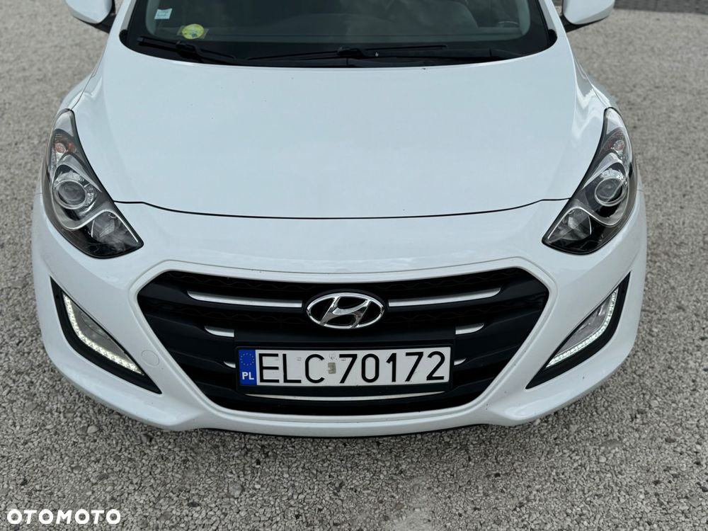 Hyundai i30 1.6 CRDI Intro Edition - 11