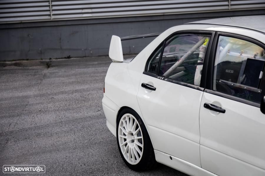 Mitsubishi Lancer Evolution VI - 21