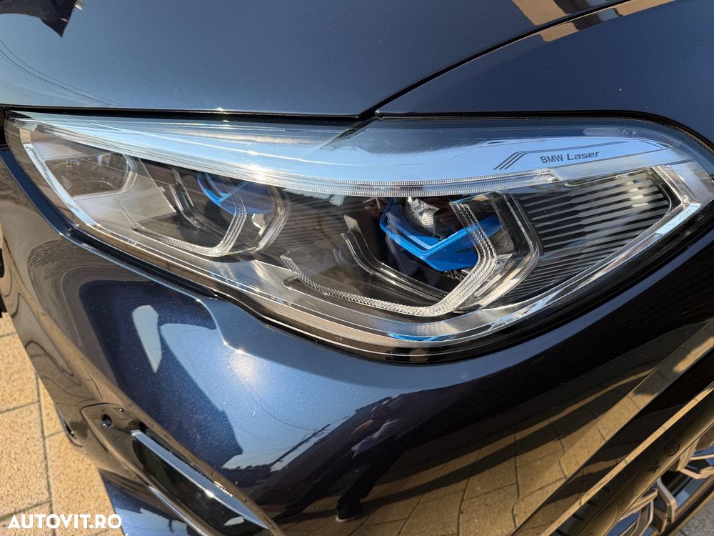 BMW X5 xDrive45e - 28