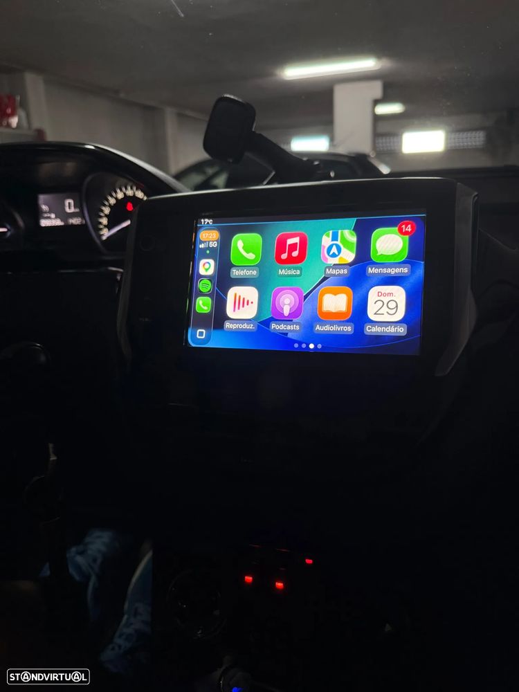 Peugeot 2008 1.2 PureTech Style - 16