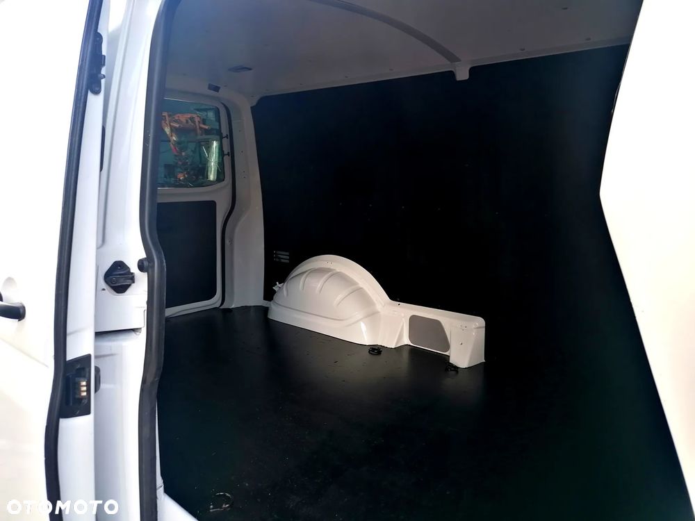 Volkswagen T5 - 26