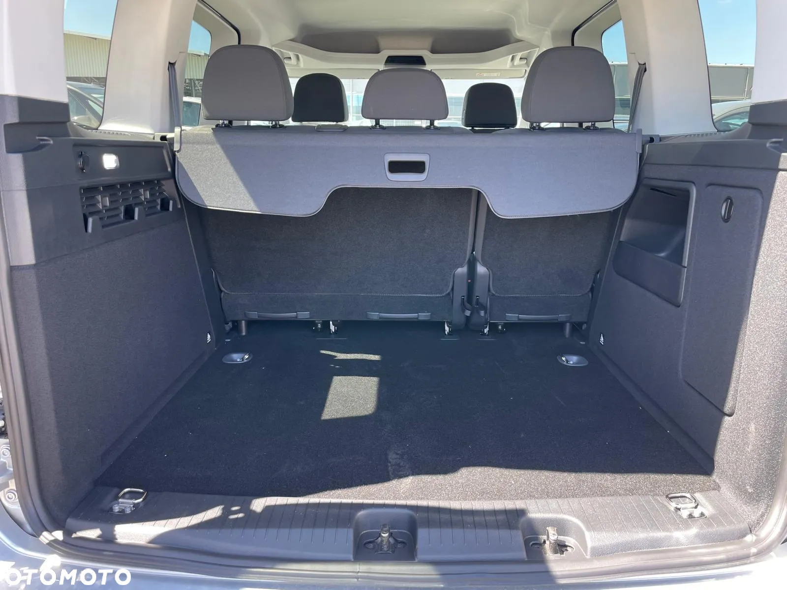 Volkswagen Caddy 2.0 TDI 4Motion - 11