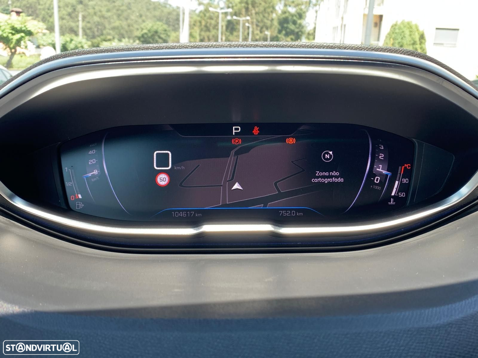 Peugeot 3008 1.5 BlueHDi Allure Pack EAT8 - 19