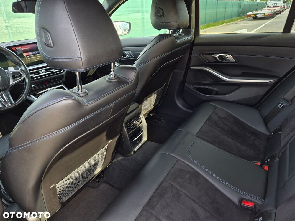 BMW Seria 3 320d xDrive mHEV M Sport sport - 35