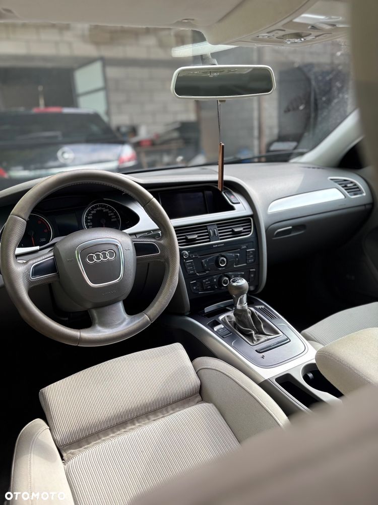 Audi A4 Limousine 2.0 TDI - 15