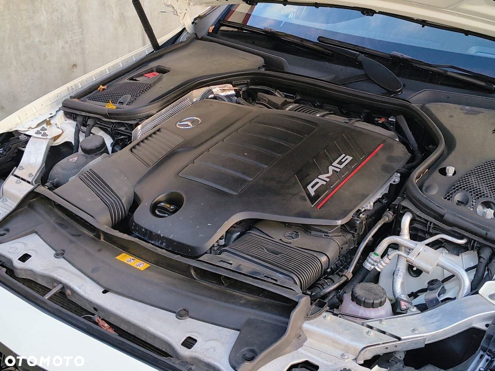 Mercedes-Benz Klasa E AMG 53 Coupe 4-Matic+ 9G-TRONIC - 22