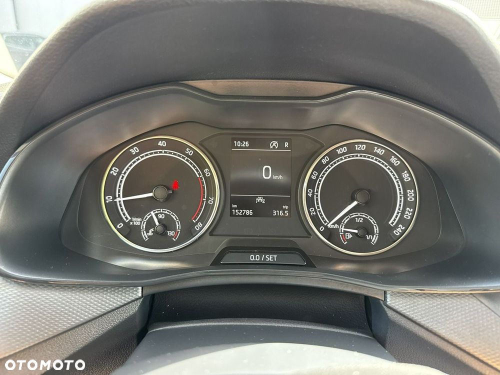 Skoda Kamiq 1.0 TSI Ambition DSG - 27