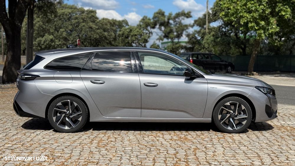 Peugeot 308 SW 1.6 Hybrid Allure e-EAT8 - 11