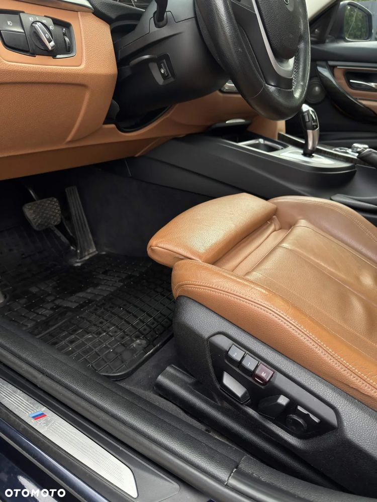 BMW Seria 3 328i xDrive Sport-Aut Luxury Line - 12