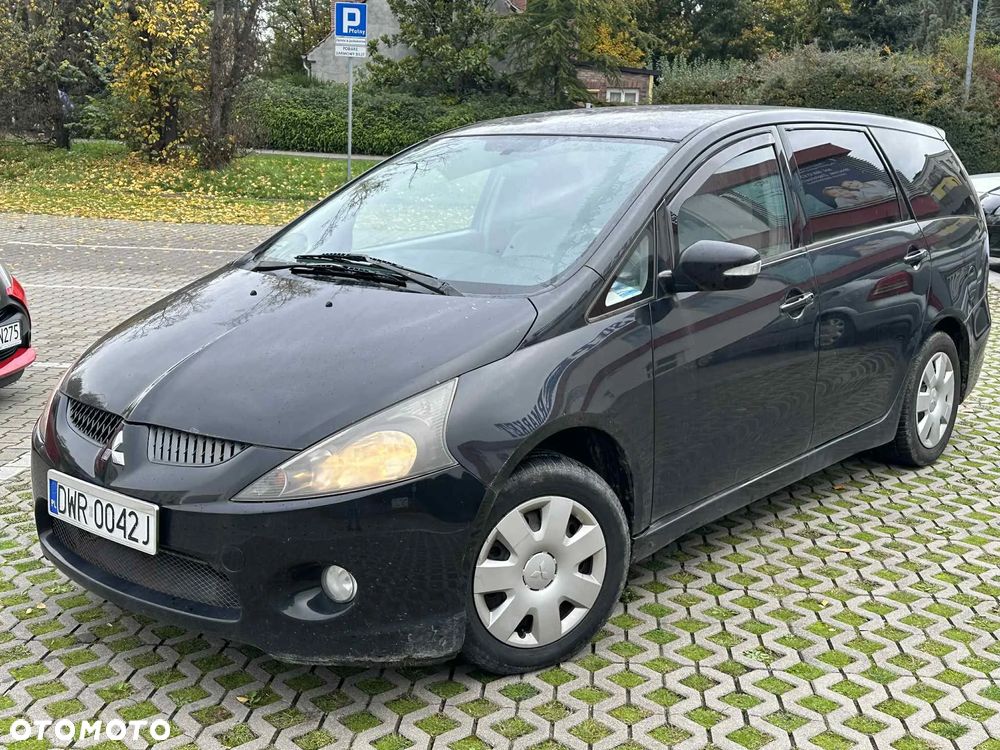 Mitsubishi Grandis - 1