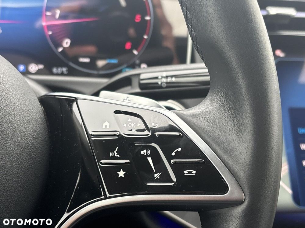 Mercedes-Benz Klasa E - 27