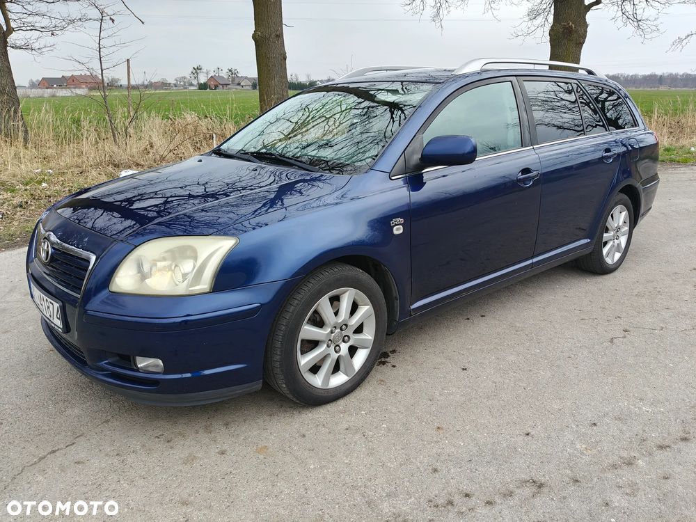 Toyota Avensis 2.0 D-4D Travel - 1