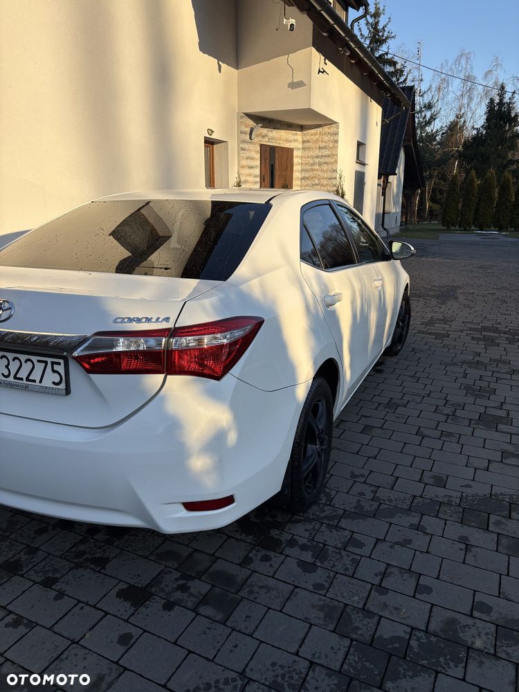 Toyota Corolla - 3