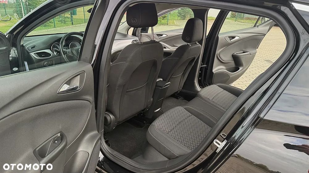Opel Astra 1.4 Turbo Innovation - 18