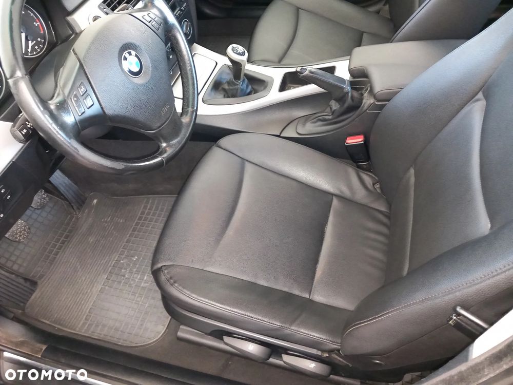 BMW Seria 3 318d - 7