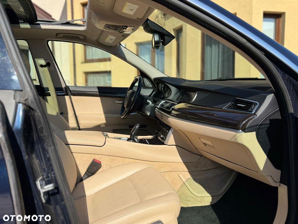 BMW 5GT 535i xDrive Luxury Line - 13