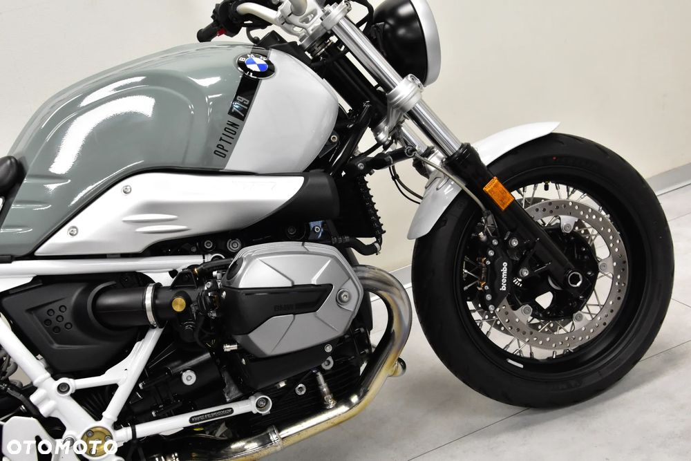 BMW R - 12