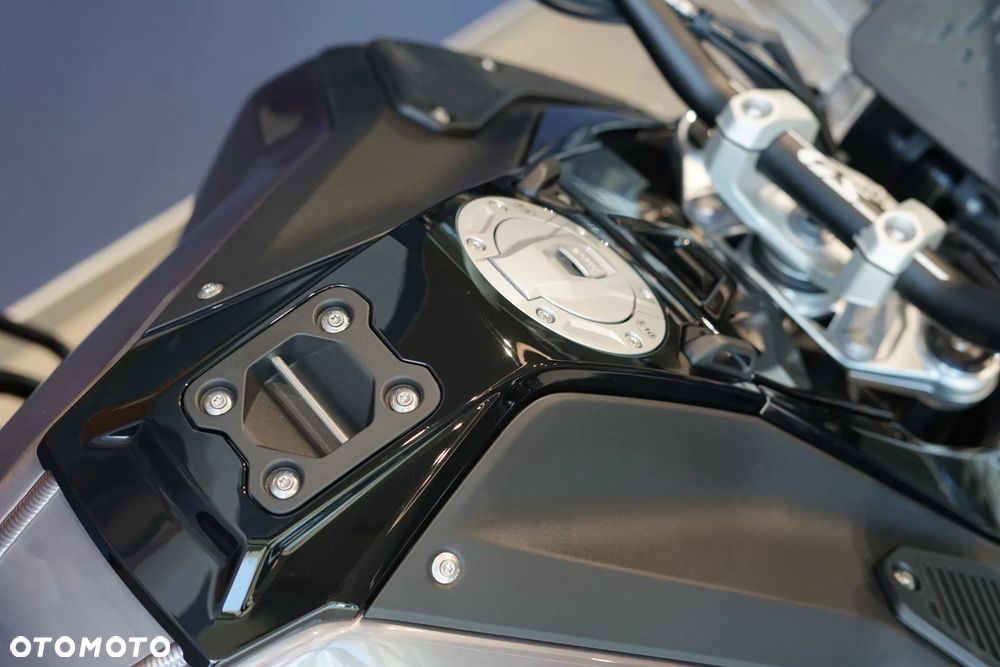 BMW R - 32