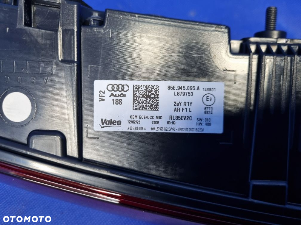 LAMPA tylna AUDI Q6 E-TRON lampa blenda w klapę BAGAŻNIKA ORYGINAŁ - 8