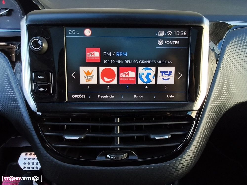 Peugeot 2008 1.2 PureTech Crossway EAT6 - 30