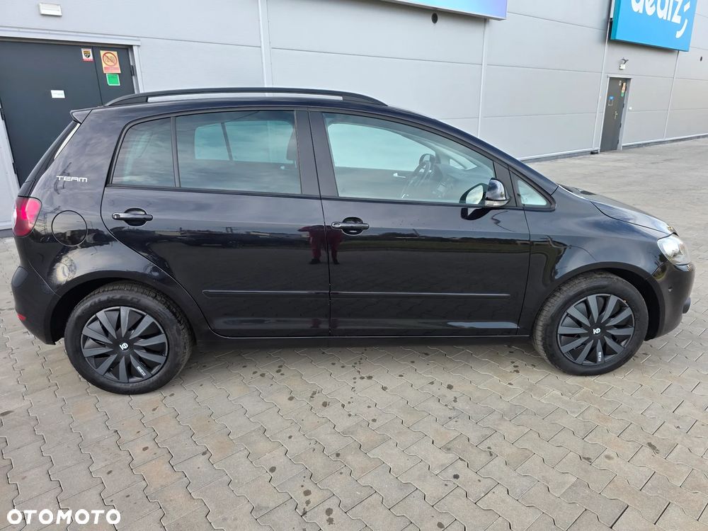 Volkswagen Golf Plus - 13