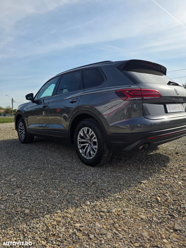 Volkswagen Touareg - 24